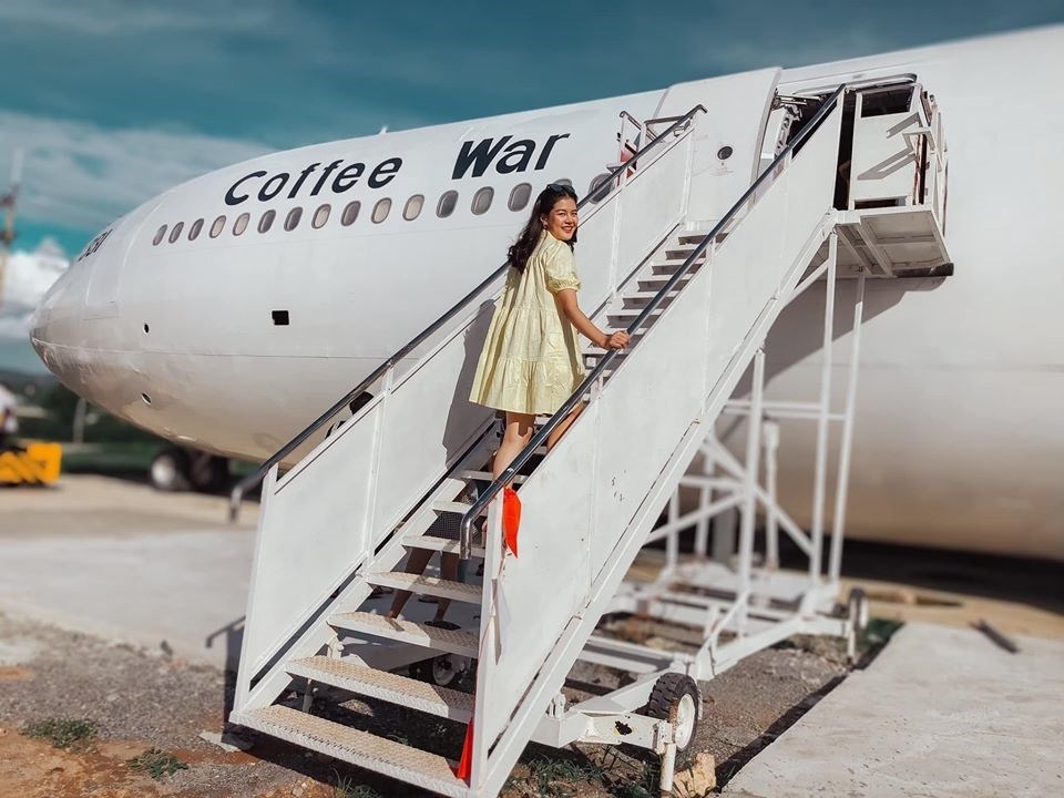 CHECK IN COFFEE WAR - QUÁN CAFE MÁY BAY SANG XỊN Ở THÁI LAN BẠN ĐÃ THỬ CHƯA?