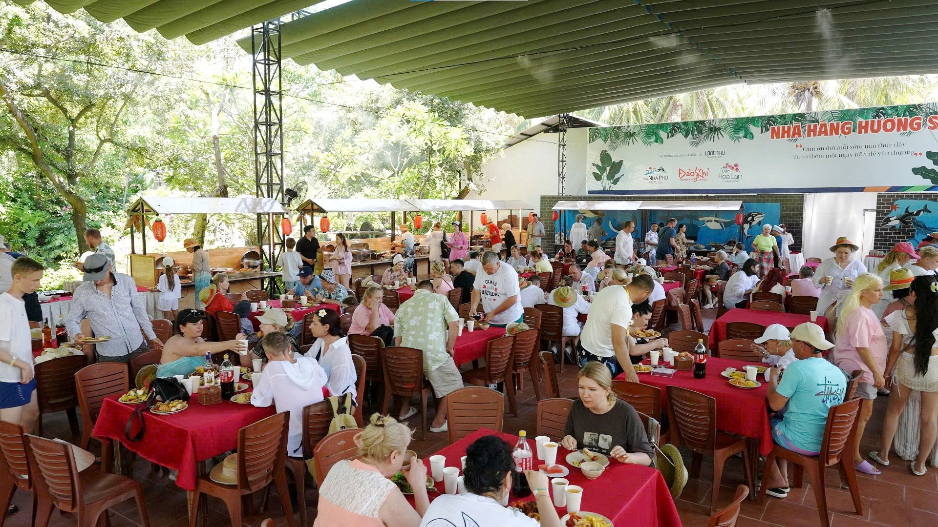 Buffet Cơm Trưa